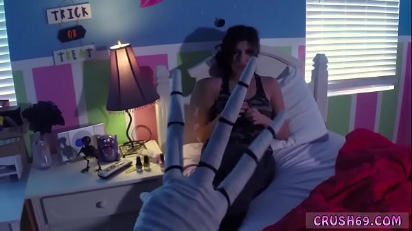 Fuck my friend'_s step daughters virgin pussy and your daddy first time