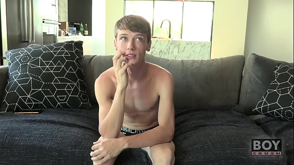 Twink Corey Dawson Jerks Off While Dildo Fucking His Ass