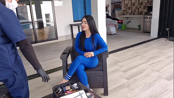 I'_M HORNY AND ONLY MY GAY MAKEUP ARTIST IS AROUND ME. I CONVINCE HIM TO FUCK ME IN A VERY DELICIOUS WAY - ALEJANDRA PALACIOS