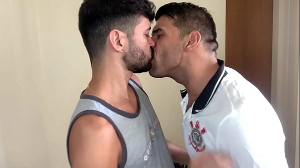 MARCOS GOIANO FUCKED UP BY DOTAD&Atilde_O MUSCULOUS LEON XXL