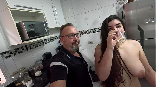 The arrival of the newcomer from Curitiba at Ted's new mansion - Bia Rockefeller