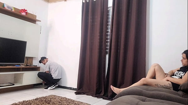 Technician catches housewife masturbating while making repairs