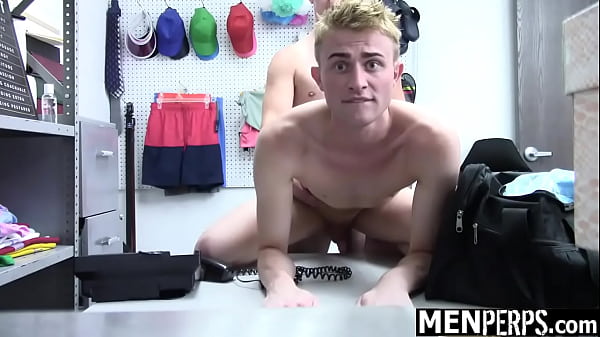 Officer Performs Strip Search and Deep Cavity Search on Straight Shoplifting Suspect - Menperps