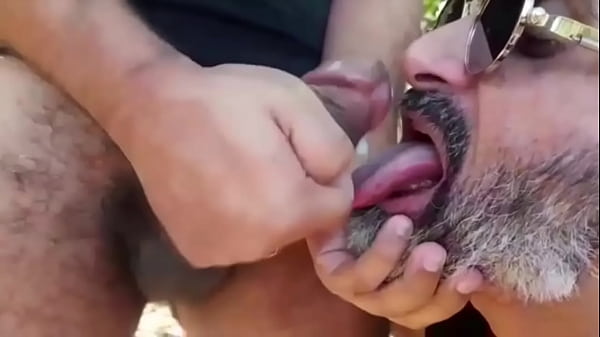 Two suspects ended up screwing the police officer in the woods, with Diego Maldonato and Social sem Camisa