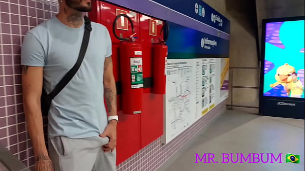 NAUGHTY MALE EXCITES AT THE SUBWAY STATION AND HAS RELIEF WITH THE OFFERED WHORE (COMPLETE ON RED AND SUBSCRIBEREDIL_&Atilde_O)