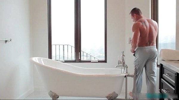 Erotic Bath &amp_ rubbing - Devin Dixon gay porn