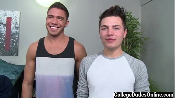 Amazing gay scene Josh fills up Sam&iuml_&iquest_&frac12_'_s backside with his gigantic